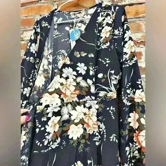 Cupshe Floral Print Tie Kimino Size M - Picture 3 of 8